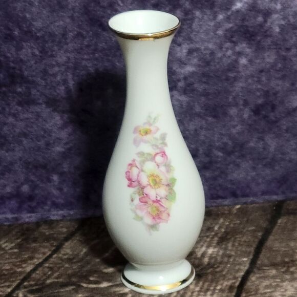 GeraldĀ PorzellanāSmallā
Vase - Picture 4 of 9